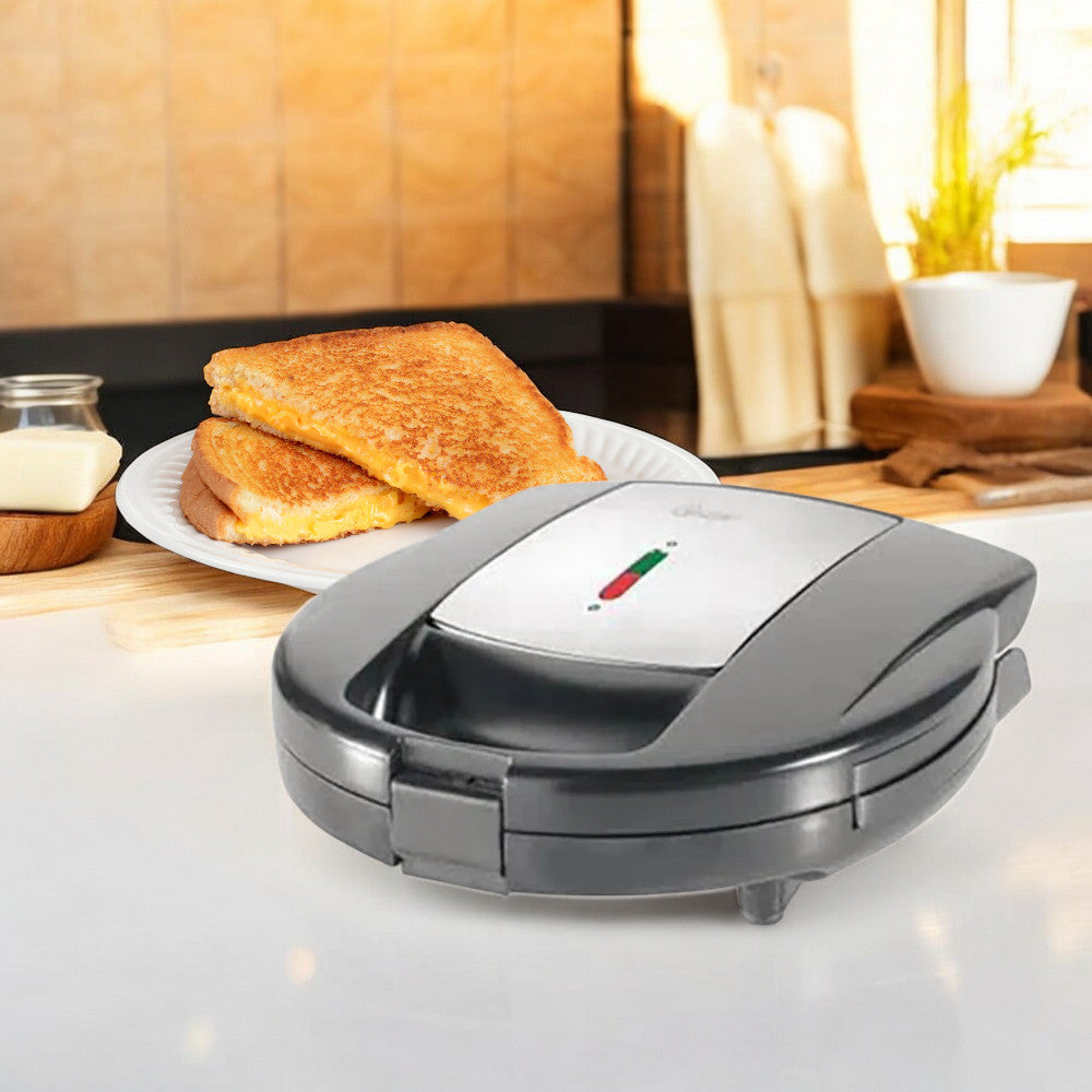 Sandwichera Oster Negro -713