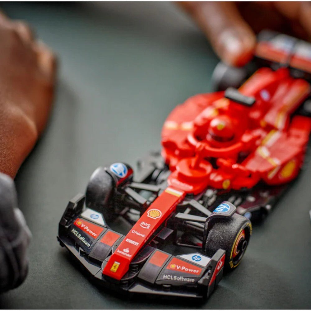 Bloques LEGO® Auto de Carreras Ferrari SF - 24 F1® - Lego - Titan.com.pa - 673419405270