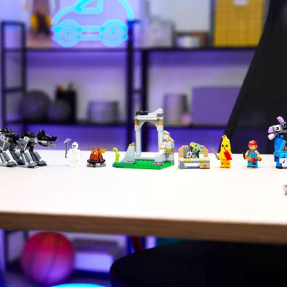 Bloques LEGO Campamento de Bananín y Bujía - Lego - Titan.com.pa - 673419407441