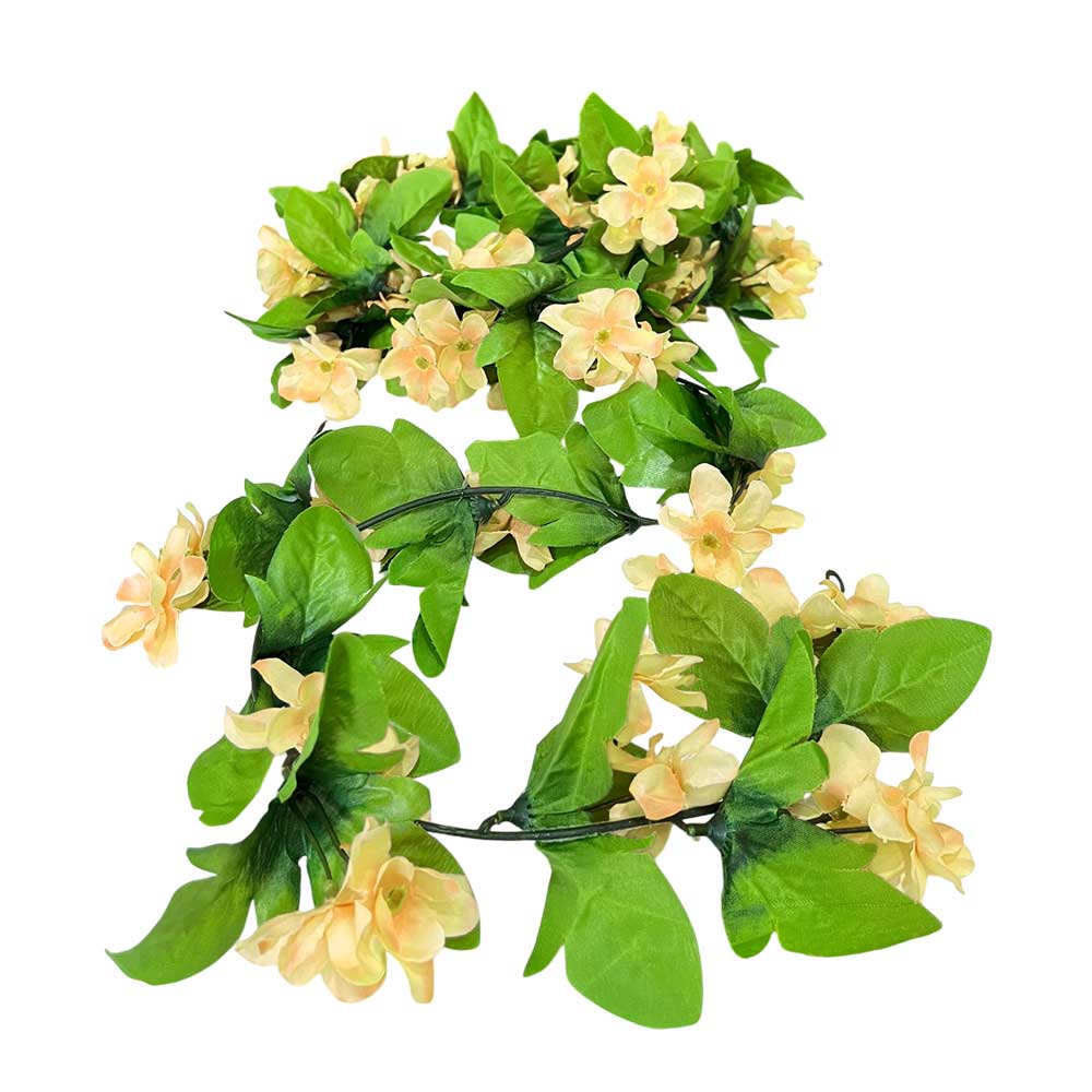 Enredadera Decorativa Home Elegance 80" / Con Flores de Plástico - Surtido