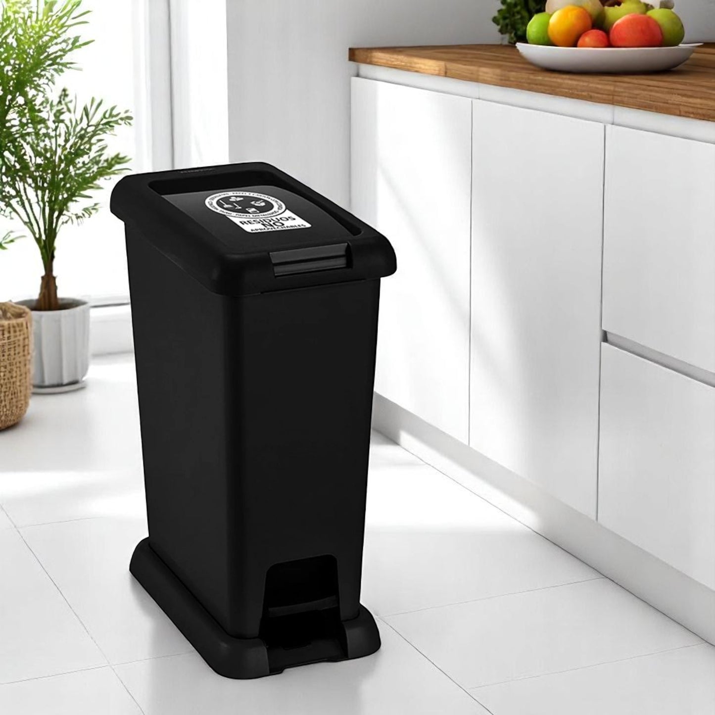 Basurero Rimax Para Residuos No Aprovechable 20 L Negro