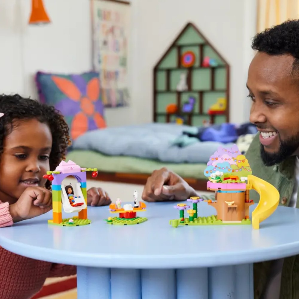 Bloques LEGO Casa de Muñecas de Gabby / Fiesta en el Jardín de Hadigata