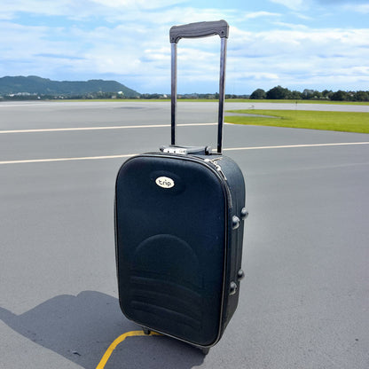 Maleta Lisa Trip de 23" / Negra - Trip - Titan.com.pa - 2100000785582